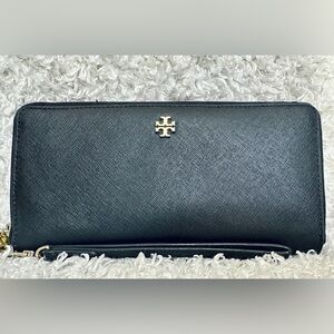 Tory Burch Robinson Saffiano Leather Zip Wallet